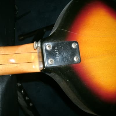 Vox Violin Bass 1966 sunburst image 8