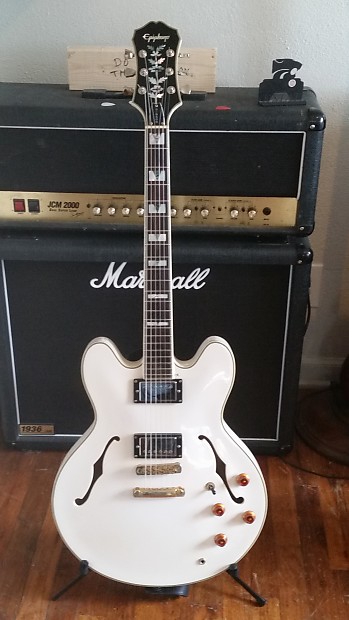 Epiphone sheraton best sale white