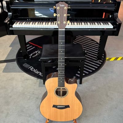Taylor 2009 Baritone 6-String Acoustic Guitar w/ Case (Pre-Owned) image 2