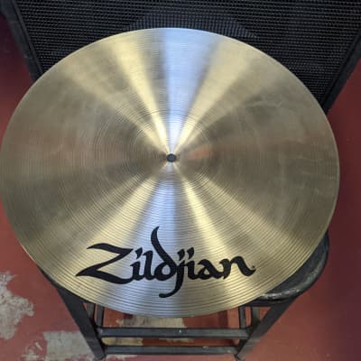 New! A Zildjian 16" Medium Thin Crash Cymbal - Classic Sound! image 4