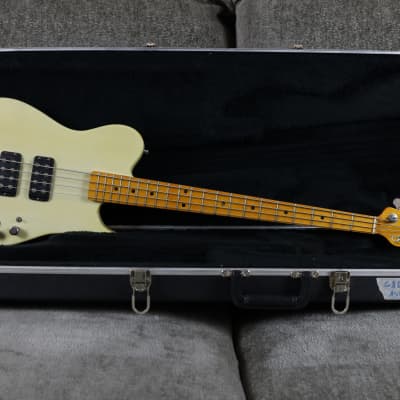 G&L USA ASAT Bass HH with Swamp Ash Body, Maple Neck 2003 - Blonde for sale