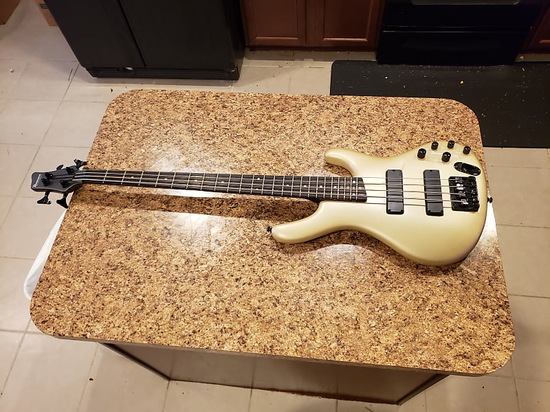 Ibanez Ergodyne EDB 600 - White Pearl 4 String Bass | Reverb Australia