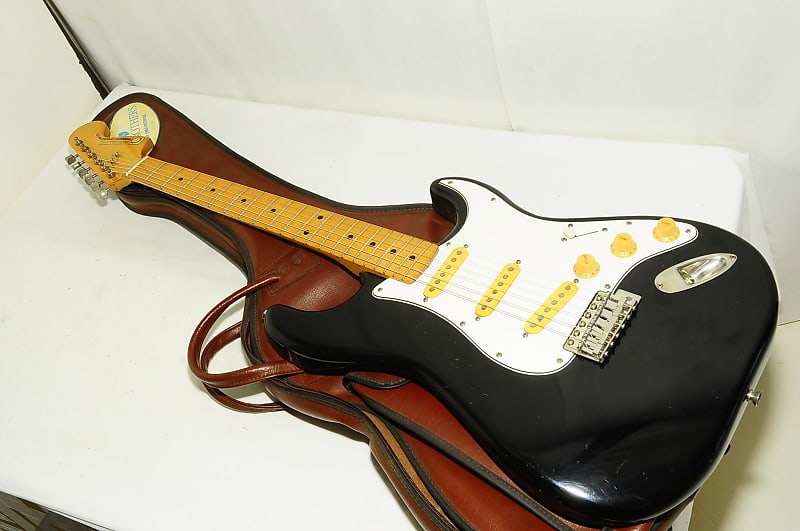 1980's Fernandes Made in Japan Vintage One-piece maple neck Electric Guitar Ref No.5393 image 1