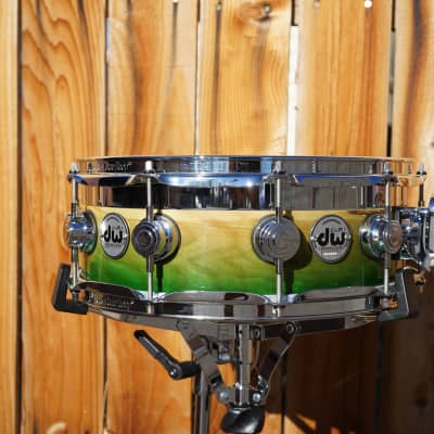 DW USA Collectors Top Edge Exotic - Natural/Regal Green Fade Maple/Mahogany - 5x14 Snare Drum image 6