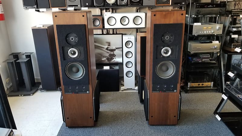 スピーカー・ウーファー ACOUSTIC RESEACH AR9 Revisiting the Acoustic Research AR9 4-Way Legendary Loudspeaker