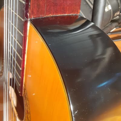 Vintage Ventura V-1584 Classical Nylon String Guitar, Gig Bag, Tuner, Picks image 10
