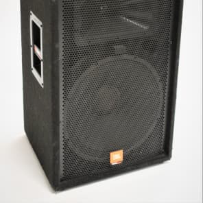 【送料込み】JBL パッシブスピーカー SF15 送料込み】JBL パッシブスピーカー SF15 優れた基本性能をコスト