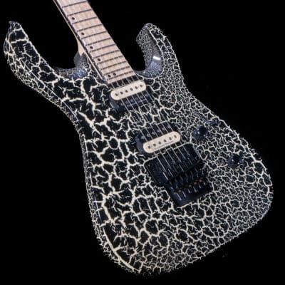 Jackson 2014 Pro DK2M Dinky Guitar Ltd Ed in Black & White Crackle image 2