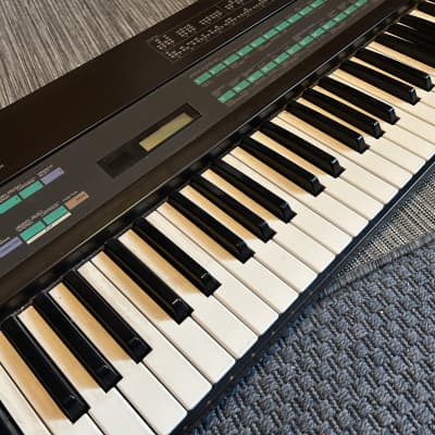 Yamaha DX7 1983 - 1987 - Black