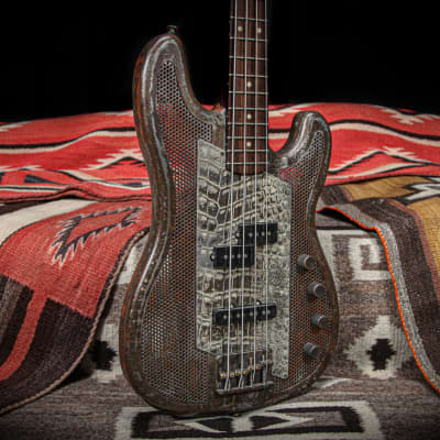 2008 Trussart Steelcaster Bass "Rust on Cream Gator" image 4
