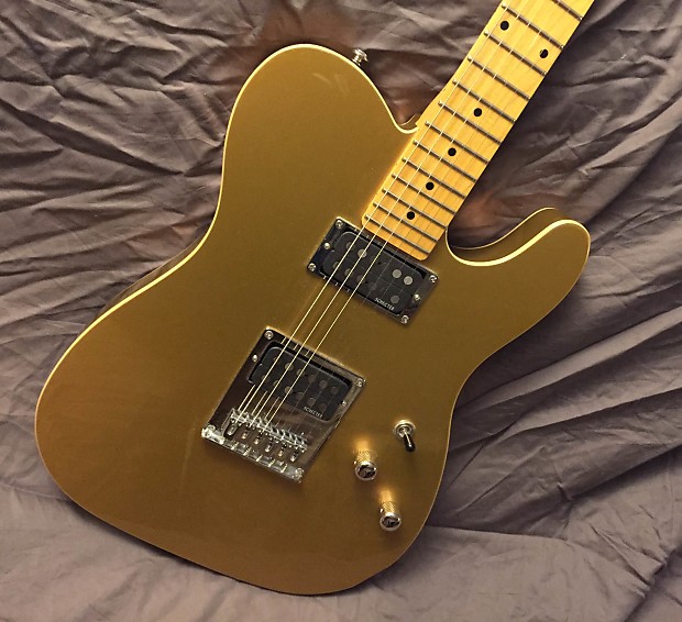 SCHECTER PT – METALLIC GOLD - Pete Townshend Model w/rare all Maple Neck
