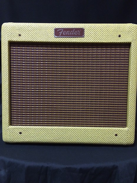 【ビンテージ】Fender USA Bronco Amp Tweed mqdefault.jpg