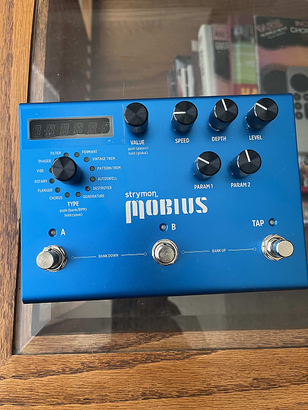 Strymon Mobius