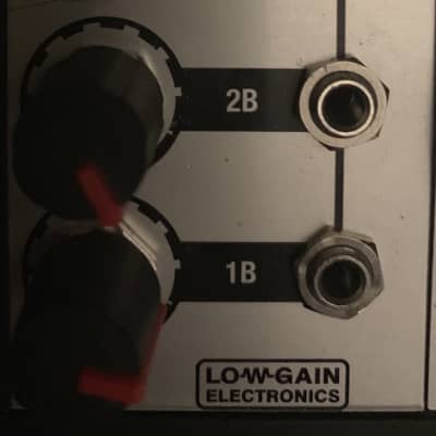 Low-Gain Electronics SubMix6 2010s Silver image 3