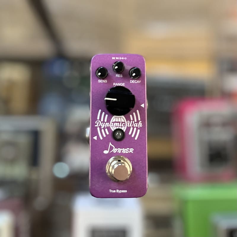 Donner Mini Auto Wah Pedal Dynamic Wah Guitar Effect Pedal Envelope Filter True Bypass - Purple image 1