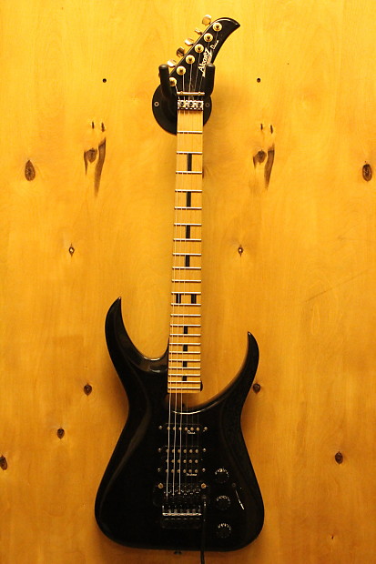 Rare 90s Alvarez Dana Scoop Electric Guitar Tri force 3 Coil Ships Worldwide