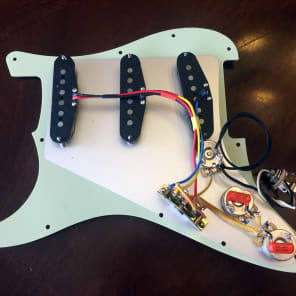 Pre-Wired Stratocaster "Scooped" Pickup Set - Alnico 5, CTS Pots, Oak Grigsby - Wainwright Customs image 1
