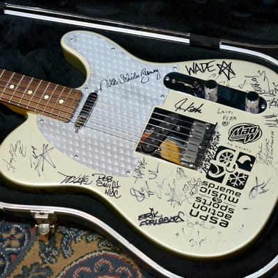 Fender USA Telecaster Red Hot Chili Peppers Signed RARE / Certificate of Authenticity image 2