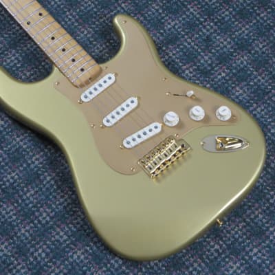 Fender 50th Anniversary Stratocaster Aztec Gold 2004 | Reverb