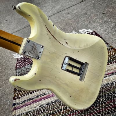 Fender American Professional Stratocaster Translucent Blond Medium Relic image 7