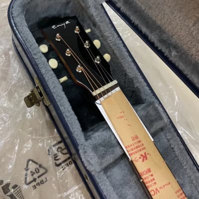 Enya T05J acoustic electric guitar Vintage Sunburst with dual mode pickup and deluxe hardcase image 11