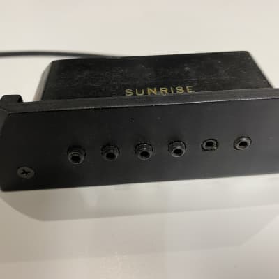 Sunrise S1 acoustic pickup and SB2 preamp buffer box (stereo