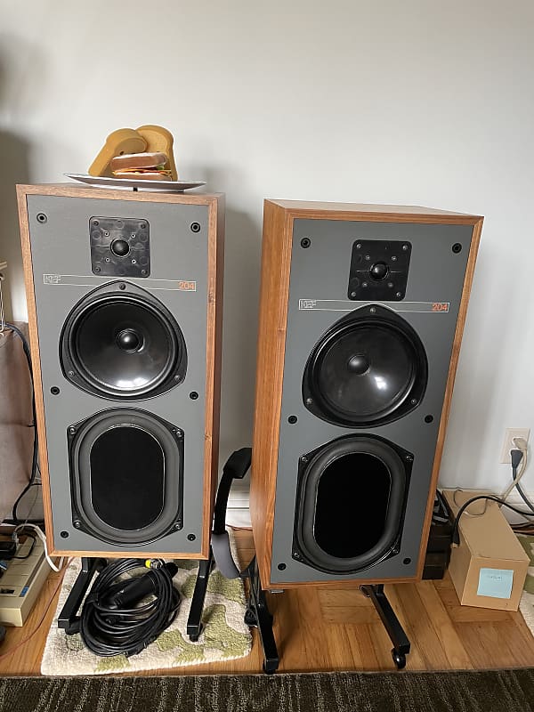 Kef hot sale 204 speakers