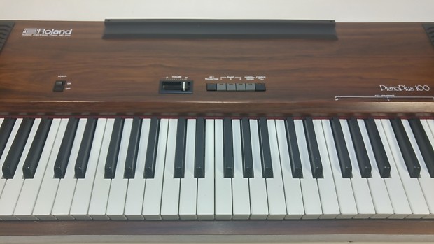 Vintage Roland Electronic Piano/Keyboard HP-100 Piano Plus