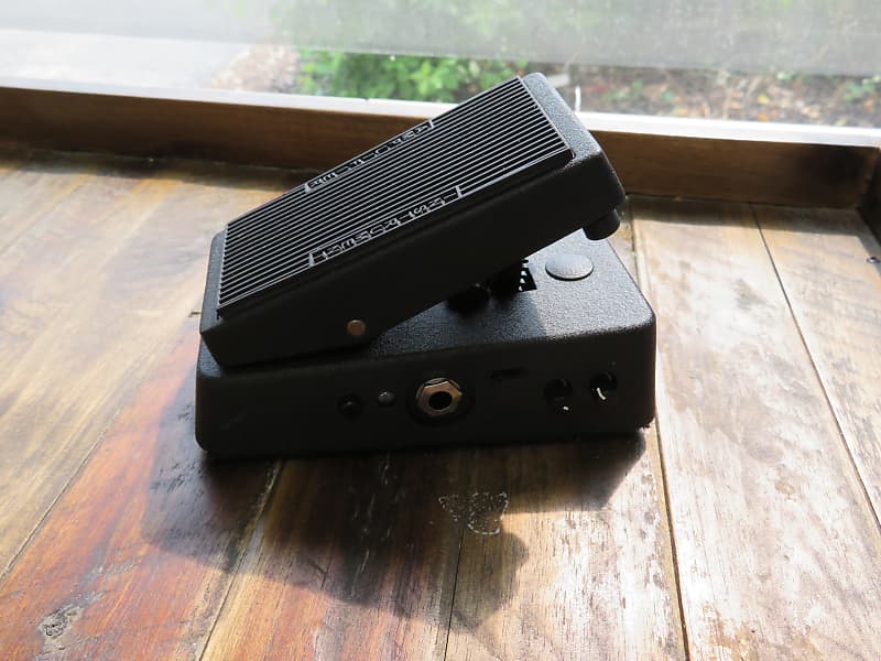 Dunlop CBM535AR 535Q Auto-Return Mini Cry Baby Wah 1994