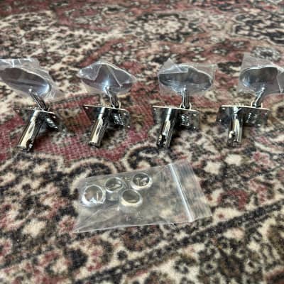 Fender Player Mustang Bass Tuners / Tuning Pegs Precision Chrome Vintage Style image 2