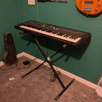 Yamaha S30 Synth Early 2000s - Black