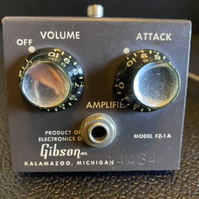 Gibson Maestro Fuzz-Tone Late 1960s Pedal FZ-1A with Gold Control