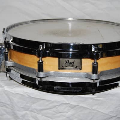 Pearl 3 1/2 X 14 Free Floating Snare Drum M-9114P