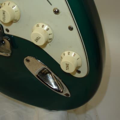 2001 Fender American Deluxe Stratocaster Electric Guitar, Maple Fingerboard, Teal Green Transparent image 7