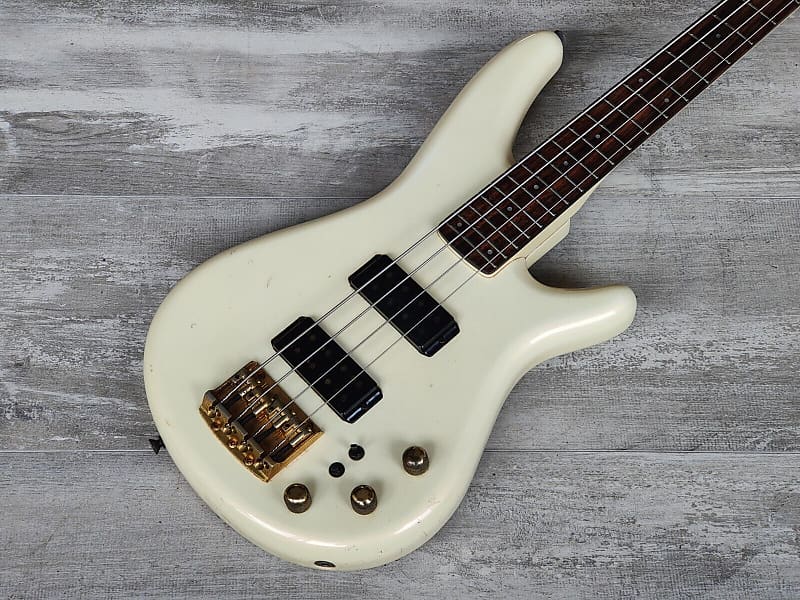Ibanez RG440 Roadstar II Dark Wine 1987 – Chicago Music Exchange