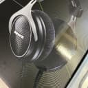 Shure SRH1540 Professional Closed Back Studio Headphones 2010s - Black