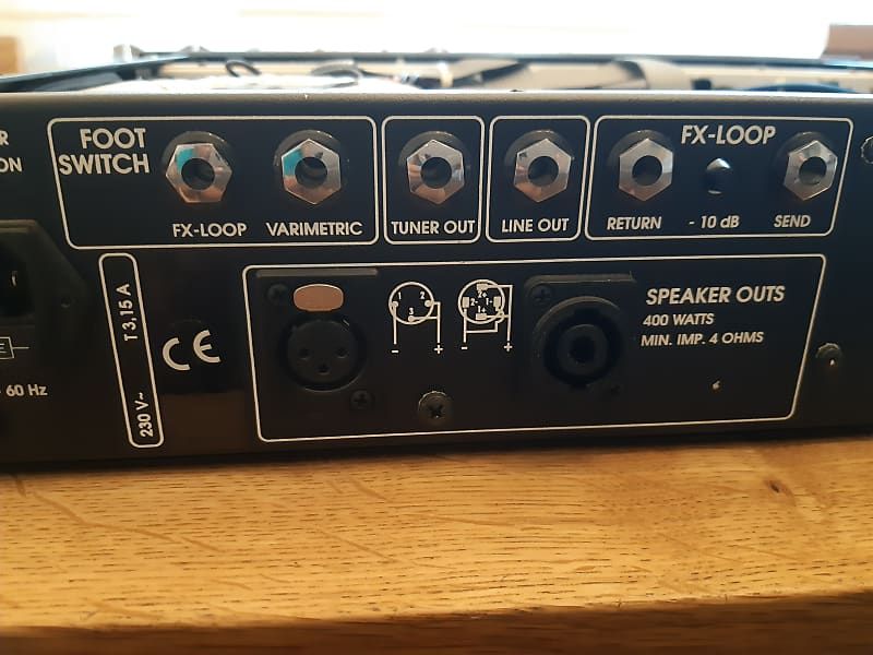 ベース HUGHES&KETTNER BASSBASE 400 Hughes & Kettner Bass