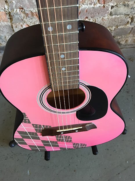 First act sale pink guitar