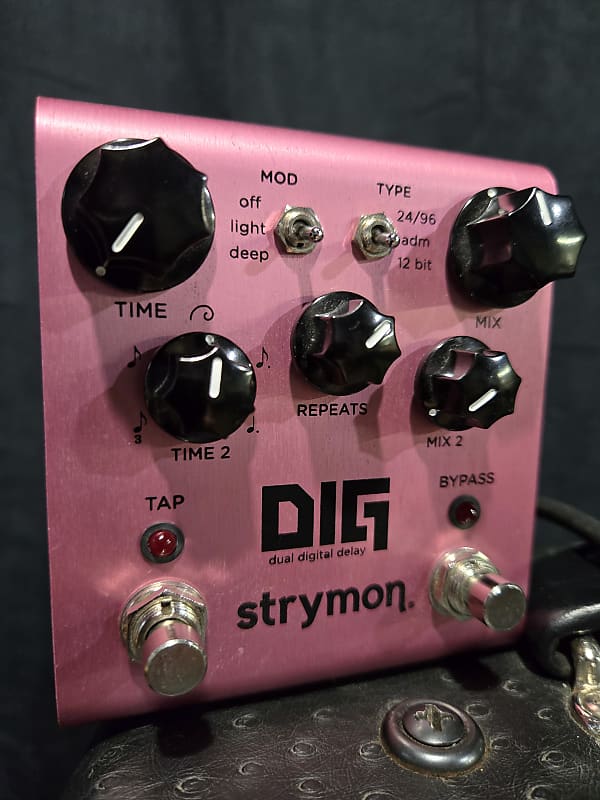 ギター Strymon DIG v1 Strymon DIG Dual Digital Delay V1 | Reverb Canada