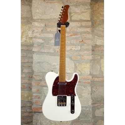 Sire S7 AWH Larry Carlton ストラト Sire Larry Carlton S7 (3 Tone Sunburst) S73TS – Music City
