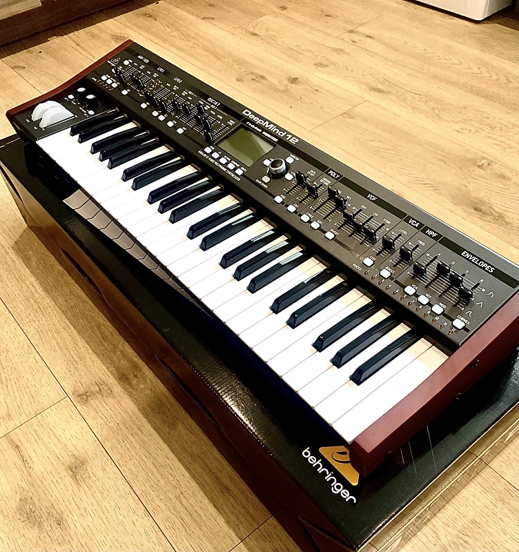 Behringer DeepMind 12 49-Key 12-Voice Polyphonic Analog Synth 2016 -  Present - Black | Reverb Austria