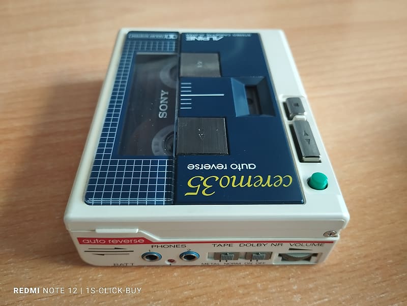 Toshiba Walkman radio cassette player Walky KT AS1 good