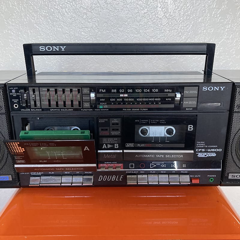 DTM・DAW SONY CFS-W600 Obsolete Sony @ObsoleteSony In 1988, Sony unveiled the