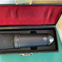 Neumann U 87 vintage Large Diaphragm Multi pattern Condenser Microphone