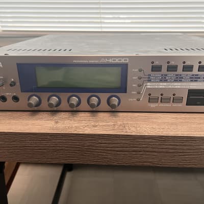 Yamaha A4000