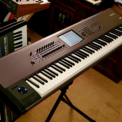 MUST SEE!!! KORG KRONOS X 88 FULLY SERVICED AND IN AMAZING CONDITION!