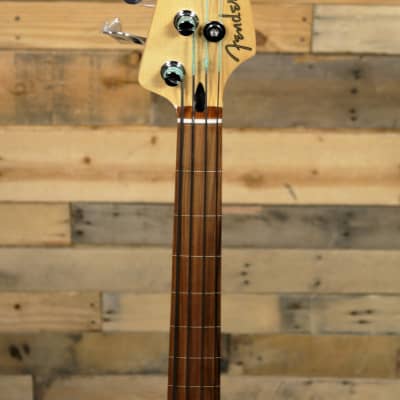 Fender Player Fretless Jazz Bass 3-Color  Sunburst image 6