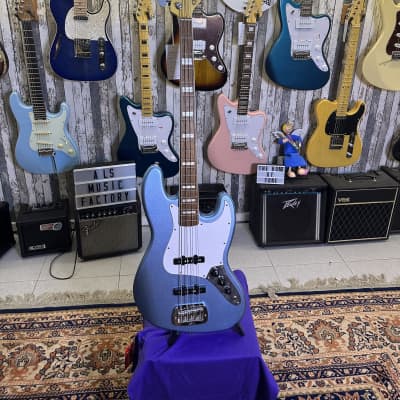 G&L JB ( Jazzbass)  Rw LPB  - Lake Placid Blue for sale