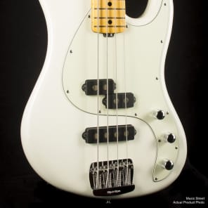 MUSICMAN Caprice Bass（Ivoly White） 2016 Ernie Ball Music Man Caprice Bass - Ivory White | Sweetwater