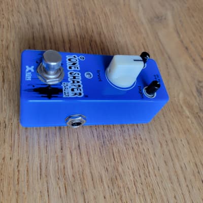 Xvive V15 Tone Shaper 2010s - Blue image 3